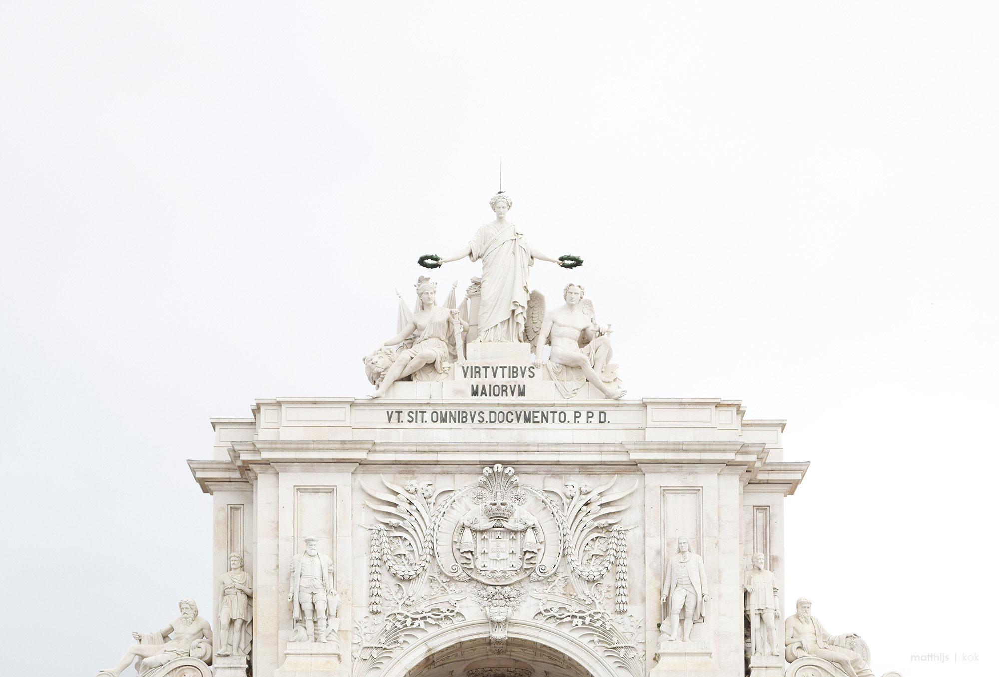 Rua Augusta Arch, Lisbon, Portugal | Photo by Matthijs Kok