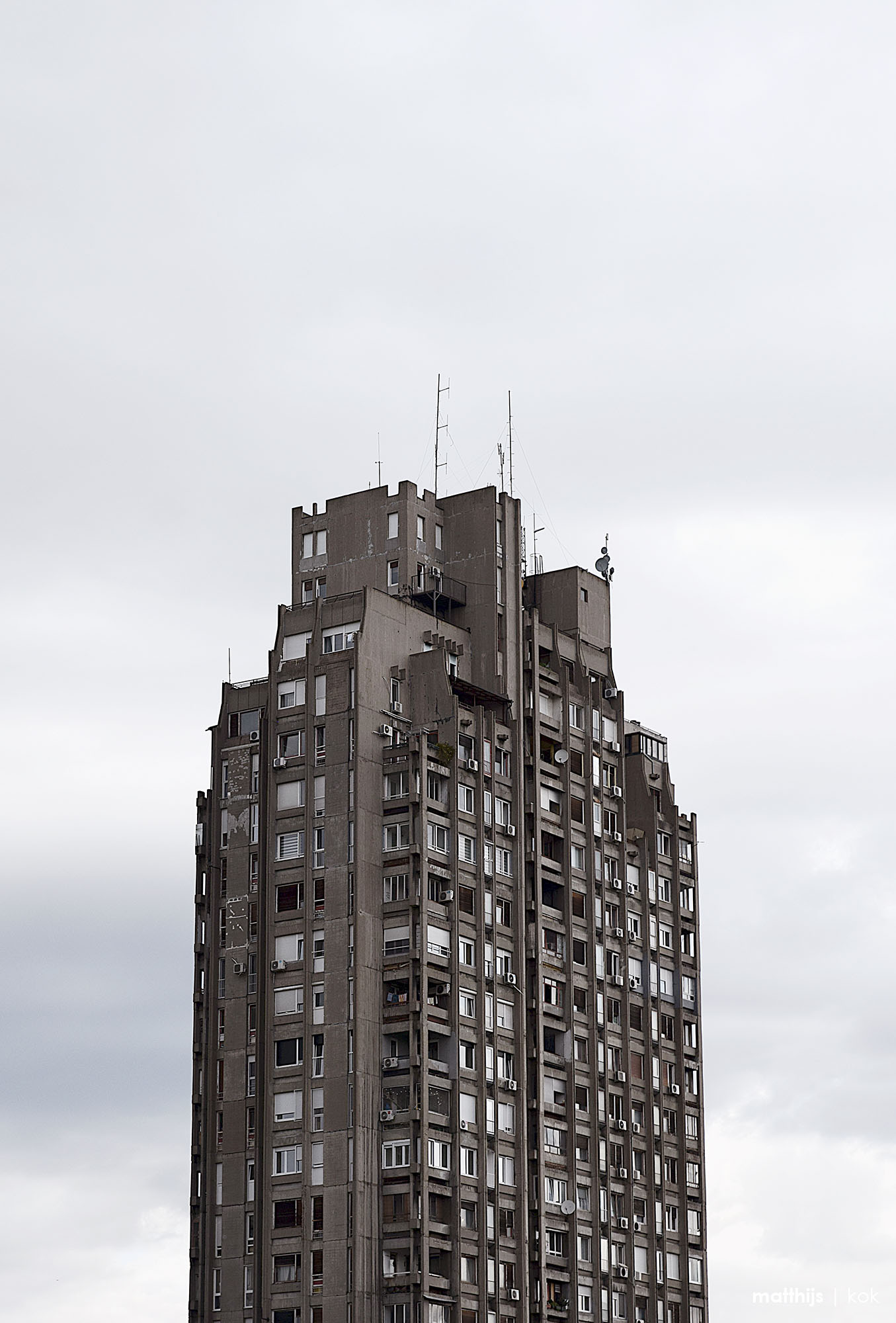High-rise tower of Blok 23, Novi Beograd, Serbia | Photo by Matthijs Kok