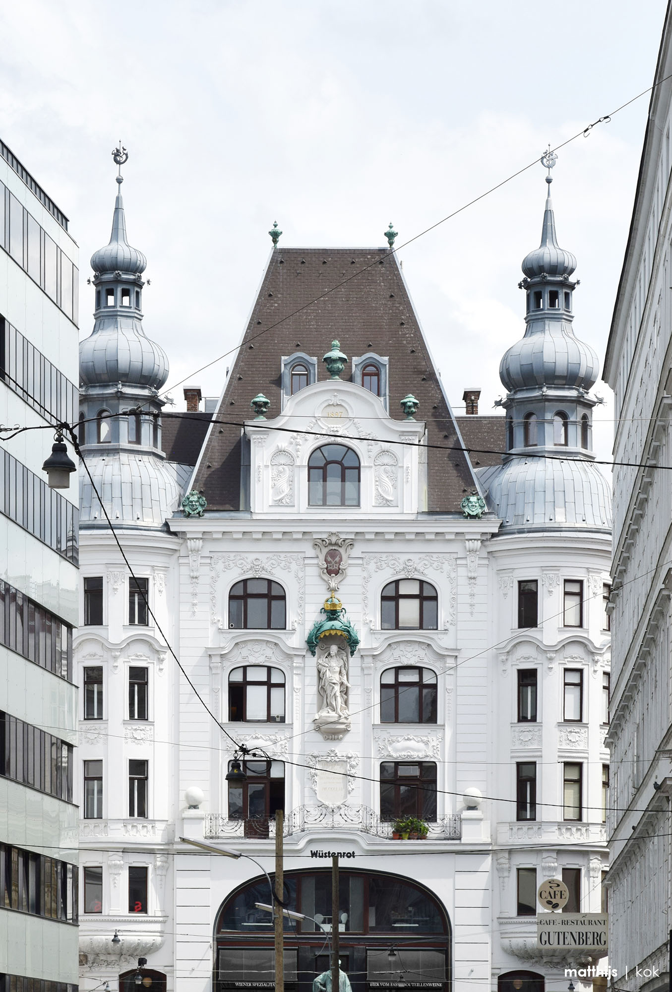Regensburger Hof, Vienna, Austria | Photo by Matthijs Kok