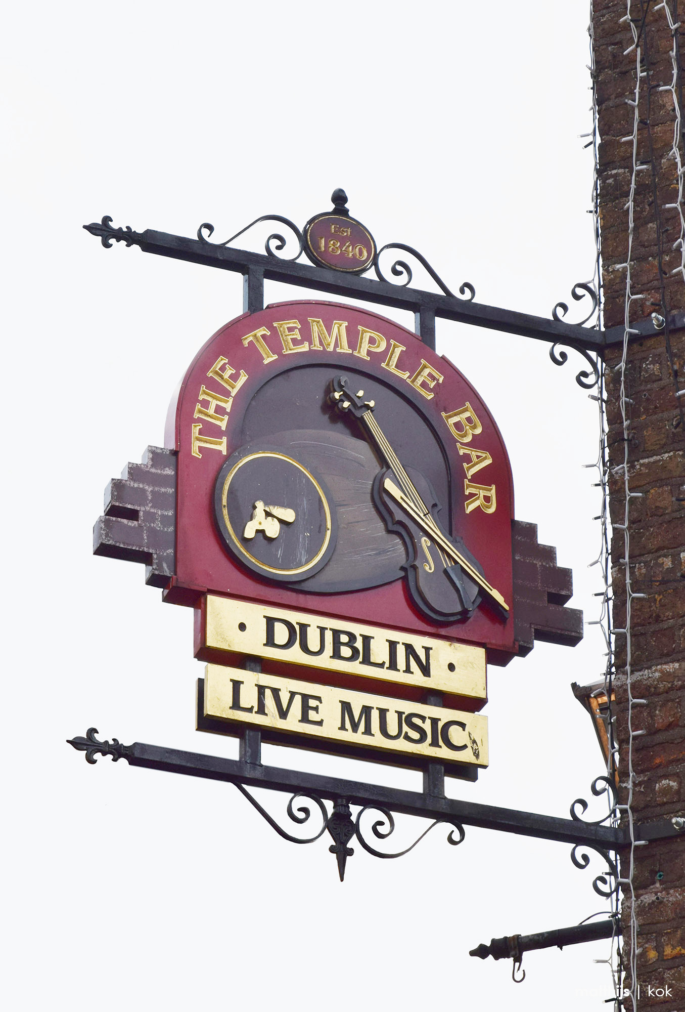 Temple Bar, Dublin, Ireland | Photo by Matthijs Kok