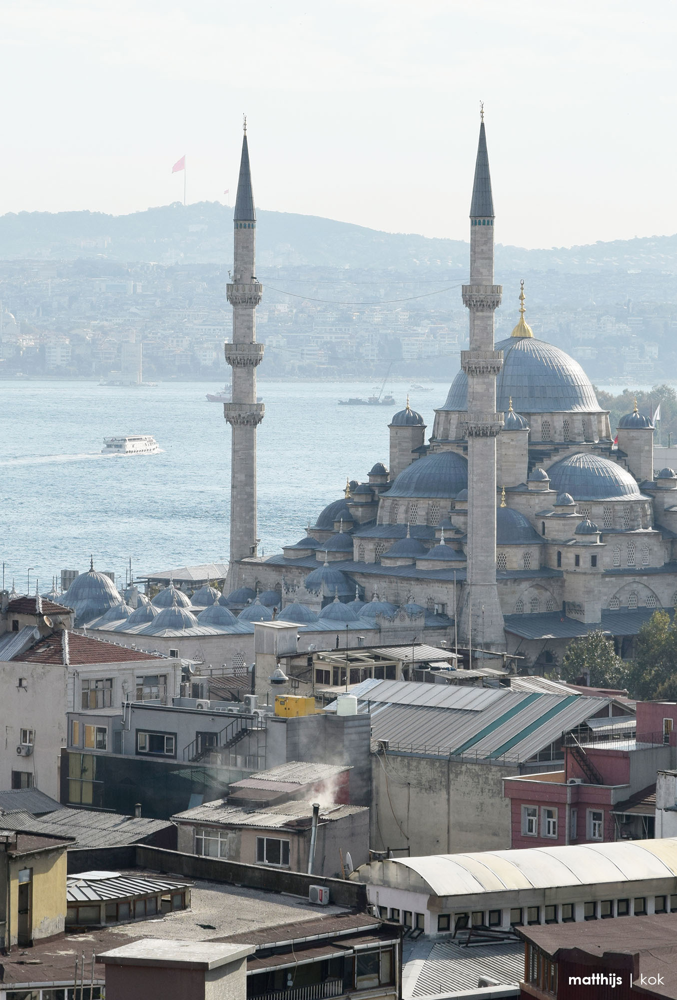 The Bosporus Strait, Istanbul, Türkiye | Photo by Matthijs Kok